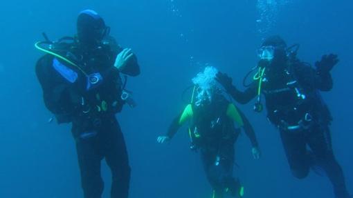 En Conil existen cursos y actividades de buceo