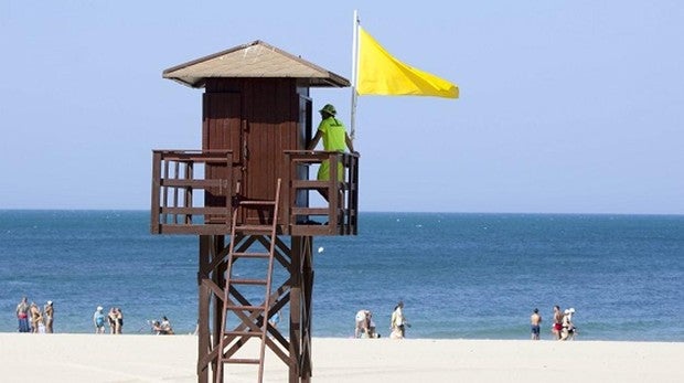 El tiempo en Cádiz: Alerta por fuerte viento y olas