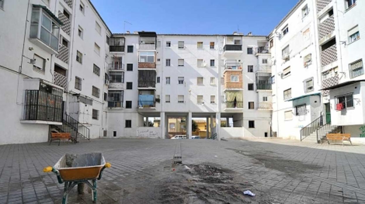 Comienzan las obras de reurbanización de los patios interiores de la barriada de La Paz