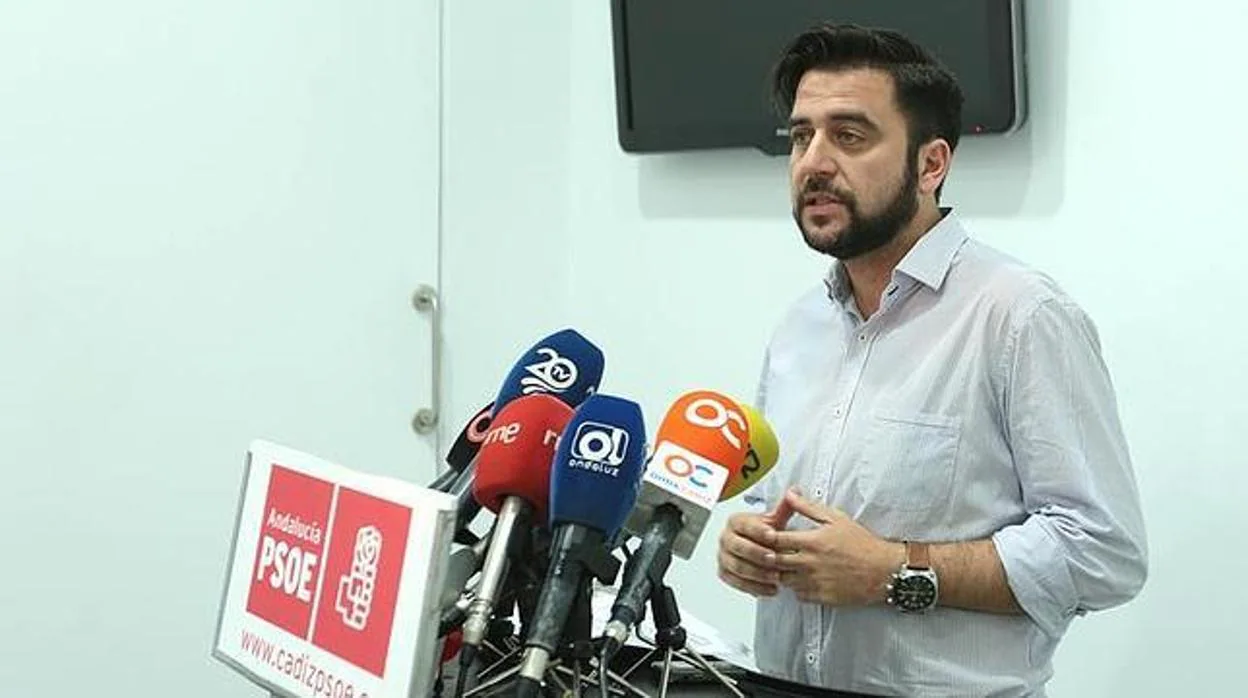 Fran González lamenta «las falsedades de Loaiza» sobre las contrataciones en Diputación