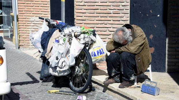 La Policía busca al autor del atropello de un vagabundo en Utrera