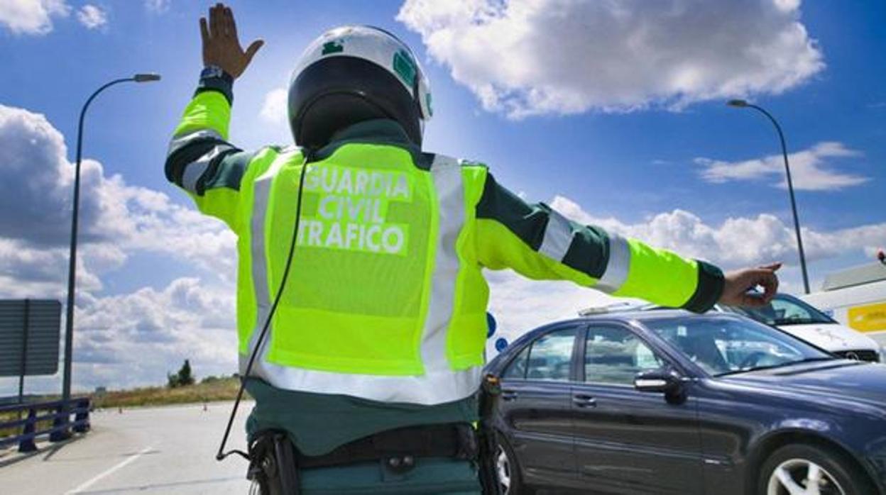 Cádiz, entre las provincias donde se registran más multas de tráfico