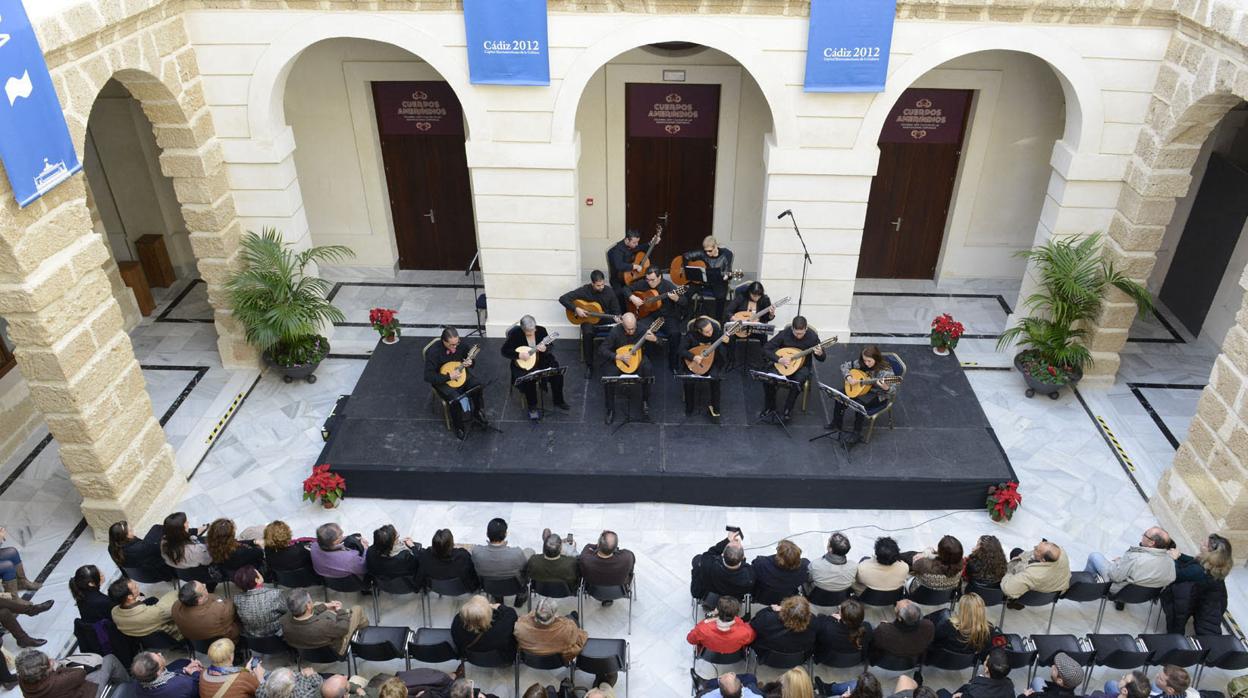 La sociedad Cádiz 2012 tiene su sede en la Casa de Iberoamérica.