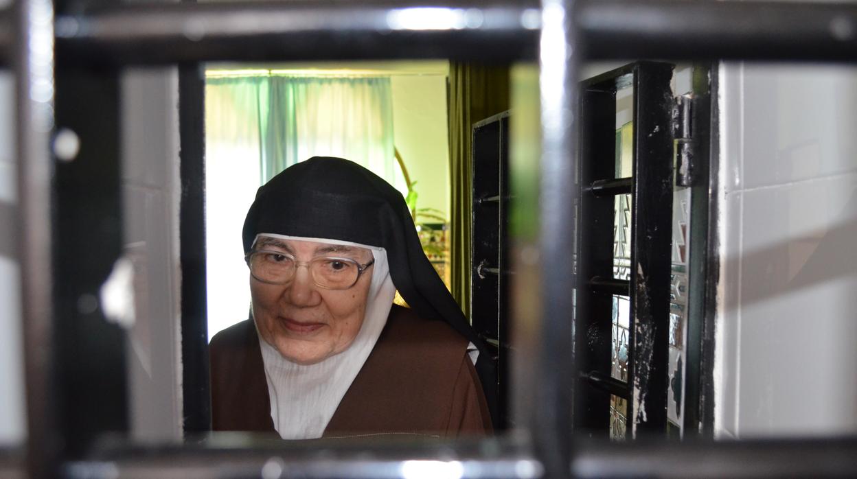 Sor María José mantiene la esperanza de que en el futuro haya más vocaciones en el convento utrerano