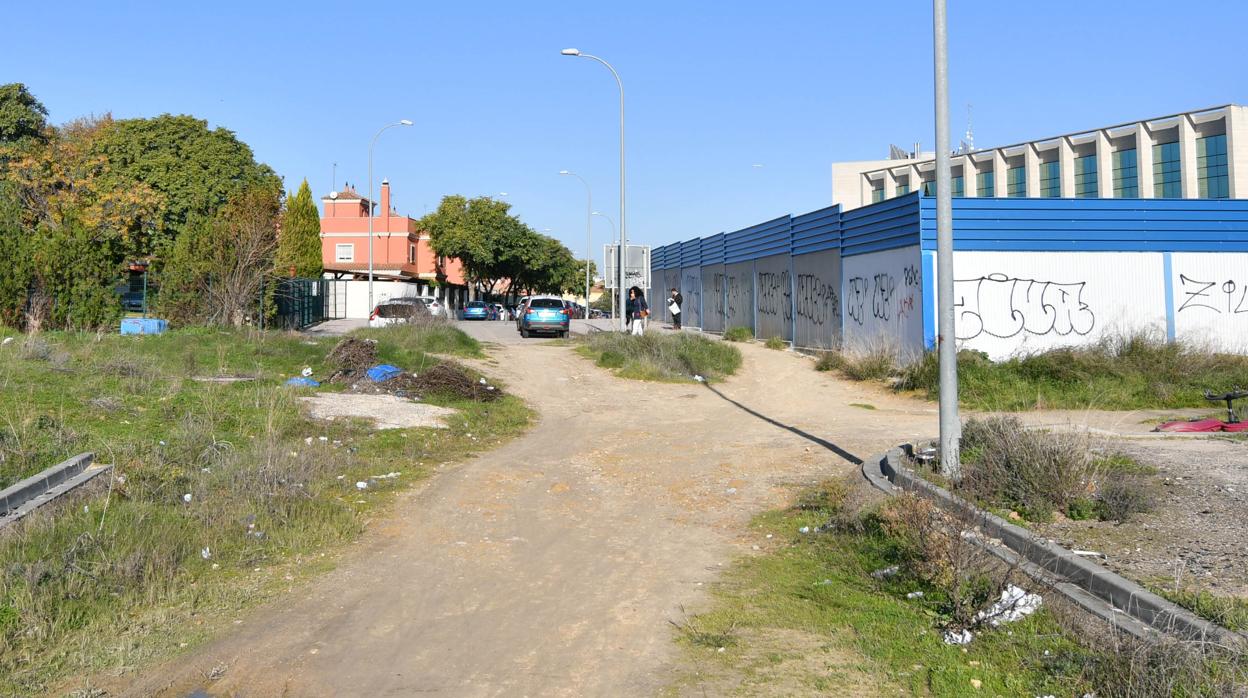 La calle Isadora Duncan de Tomares, por la que se accederá directamente al metro de San Juan Alto
