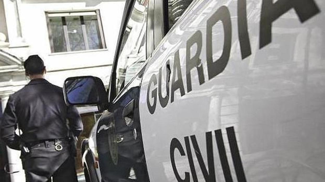 La Guardia Civil disolvió al reyerta e identificó a las cinco personas que la iniciaron