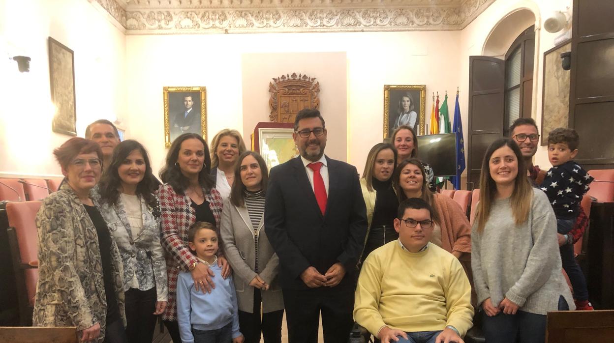 El CAIT de Utrera ha celebrado con un emotivo acto en el ayuntamiento sus bodas de plata