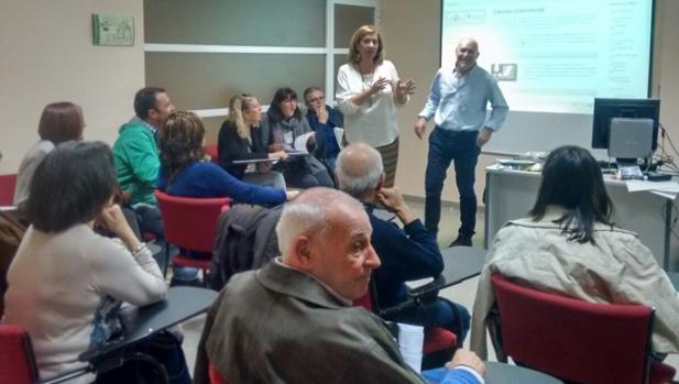 Reconocimiento a sanitarios de Cádiz por la creación de escuela de pacientes