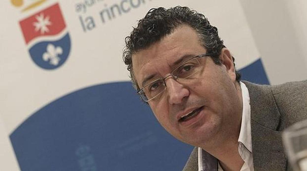 Javier Fernández de los Ríos, alcalde de La Rinconada