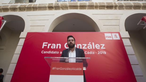El PSOE se adelanta a sus adversarios y presenta su lista para las Municipales