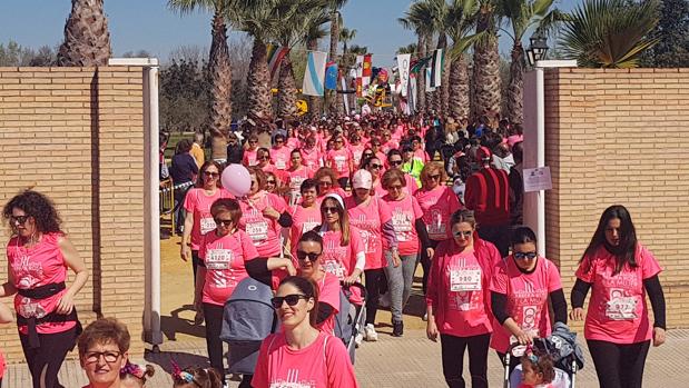 La III Carrera Rosa de la Mujer bate su récord de participación y recaudación