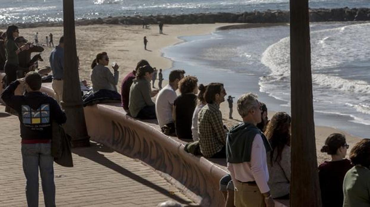 El tiempo en Cádiz: Semana de tiempo estable, cielos poco nubosos y levante en el Estrecho