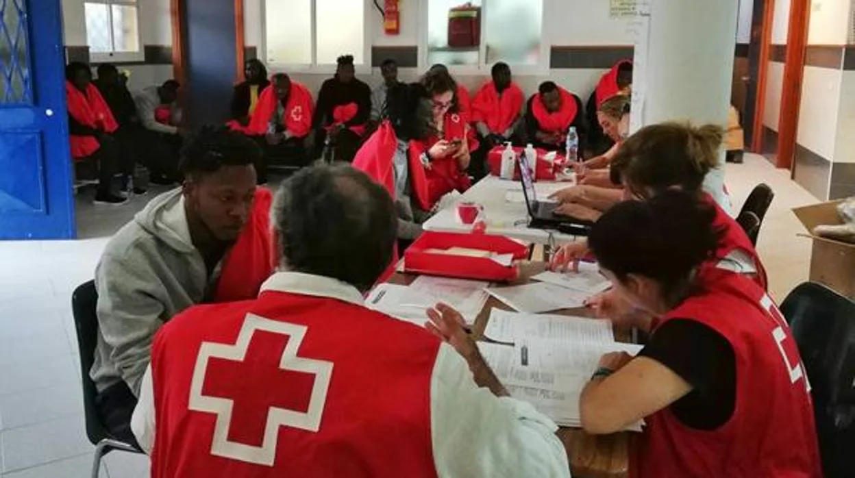 Cruz Roja repasa su aumento de capacidades en 2018 ante la llegada masiva de inmigrantes