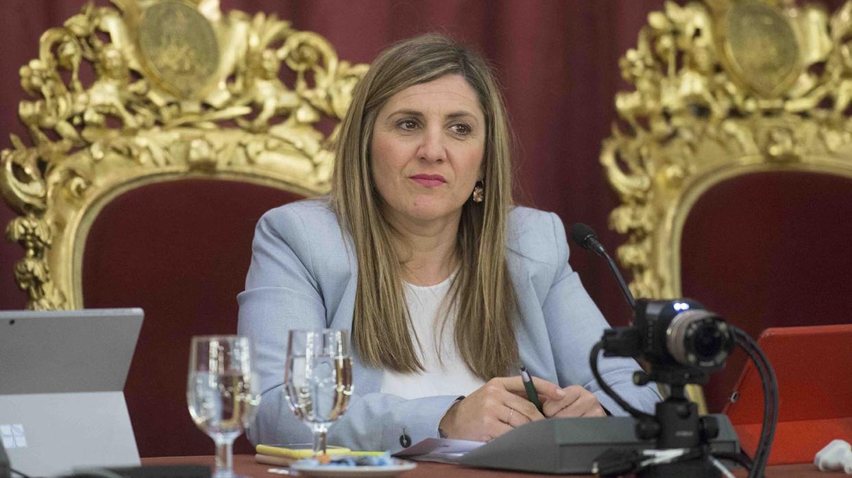 Irene García afirma que se enteró «por la prensa» de la petición de De la Encina