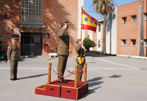 El coronel del CEFOT-2 durante el acto militar.