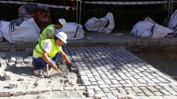 Construcción y hostelería salvan el empleo en Cádiz durante marzo