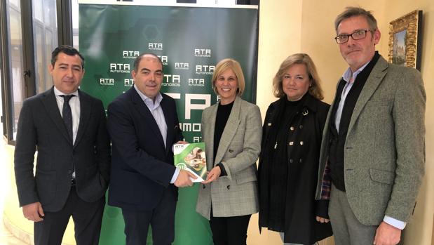 García Pelayo adelanta a los autónomos la idea del PP de que se pueda crear una empresa en cinco días