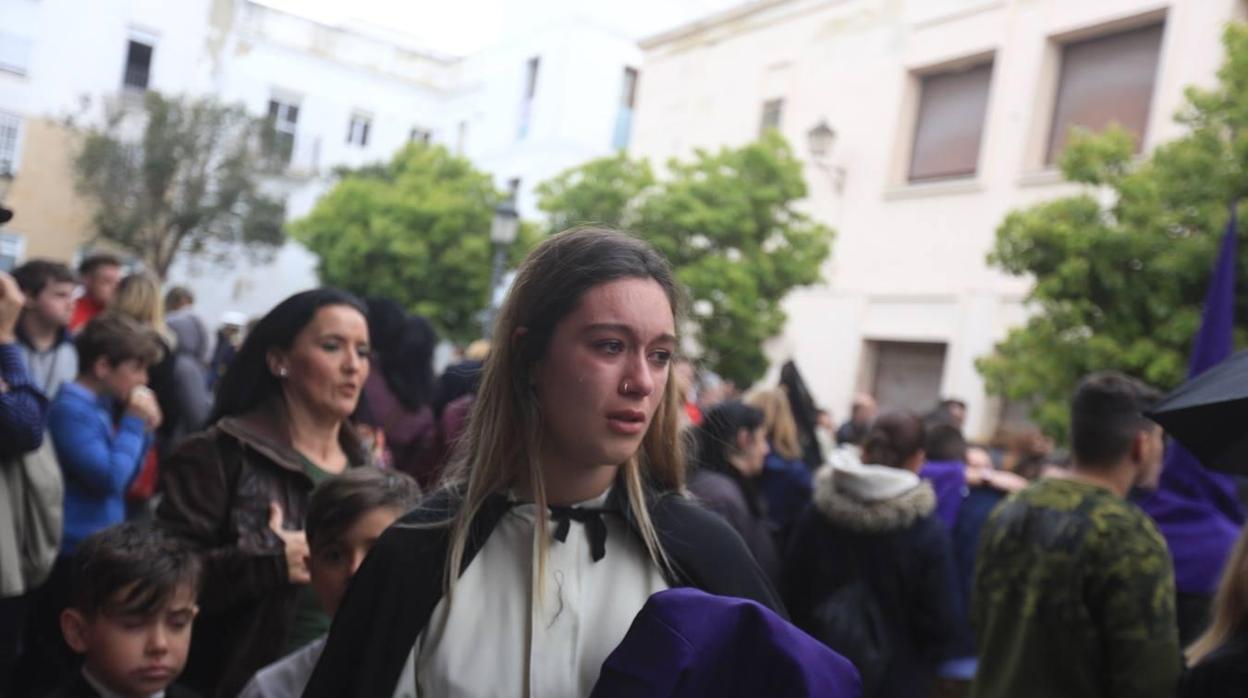 Las cofradías del Jueves Santo de Cádiz se reúnen a las 13.30 horas para decidir si procesionan