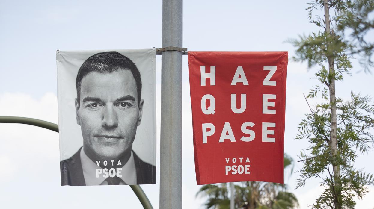 Uno de los carteles de Pedro Sánchez