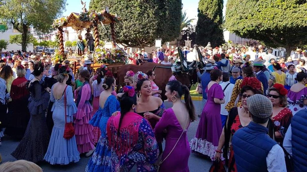 Miles de palaciegos acompañaron la carreta de los santos labradores