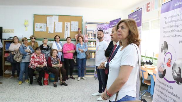 Mujer pone en marcha la campaña ‘Chiclana, no faltes a la igualdad’