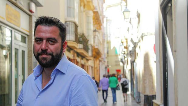 Fran González: «Tenemos un modelo de ciudad muy claro y definido para revitalizar Cádiz»