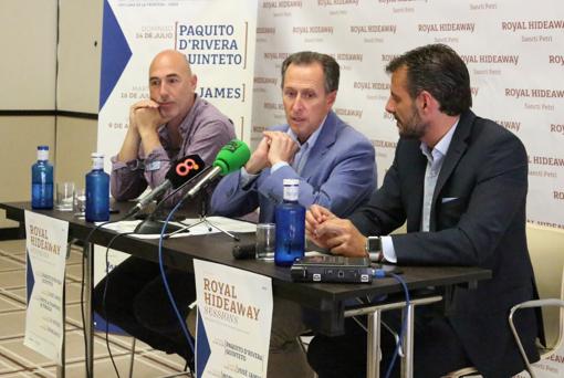 Ignacio del Corral, José María Román e Ignacio Martín Ondé. :: la voz