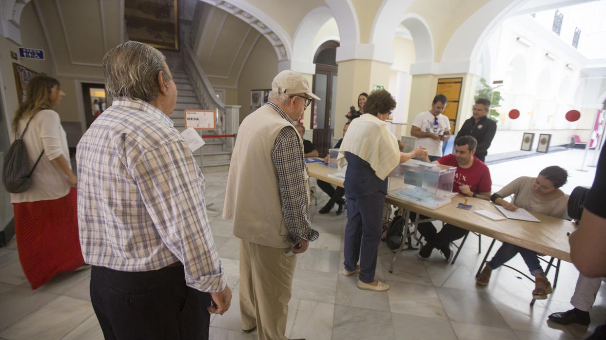 Votaciones en Cádiz