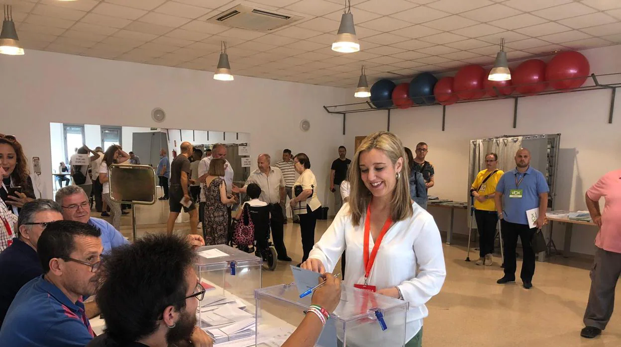 Ana Isabel Jiménez (PSOE) ha mejorado en un concejal los anteriores resultados de su partido