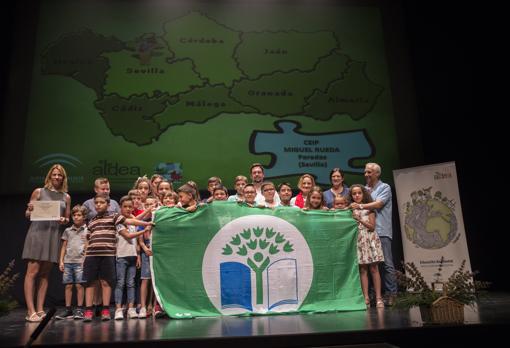 El colegio Miguel Rueda de Paradas ha obtenido una bandera verde