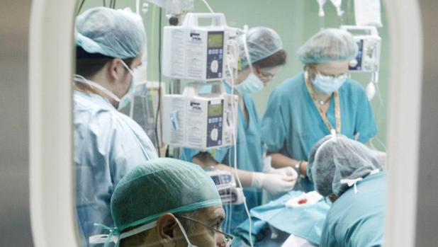 Plan de choque del SAS este verano para evitar el cierre masivo de camas en Cádiz