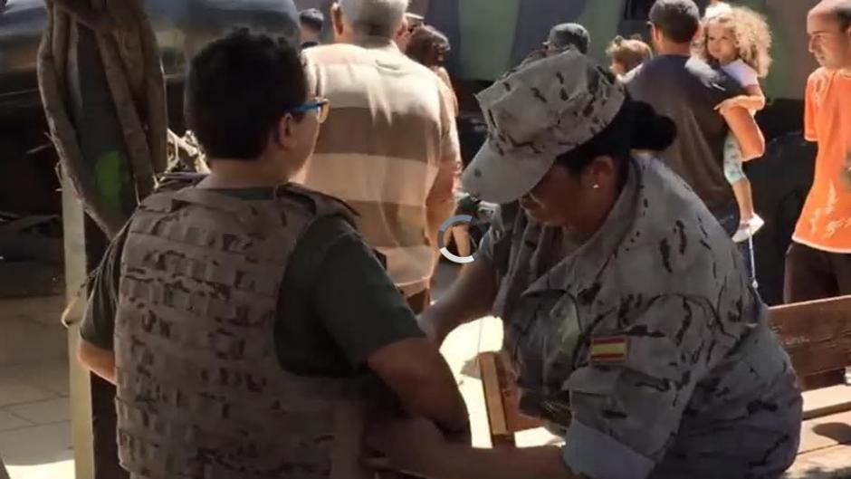 Vídeo: Día de las Fuerzas Armadas en San Fernando y Chiclana