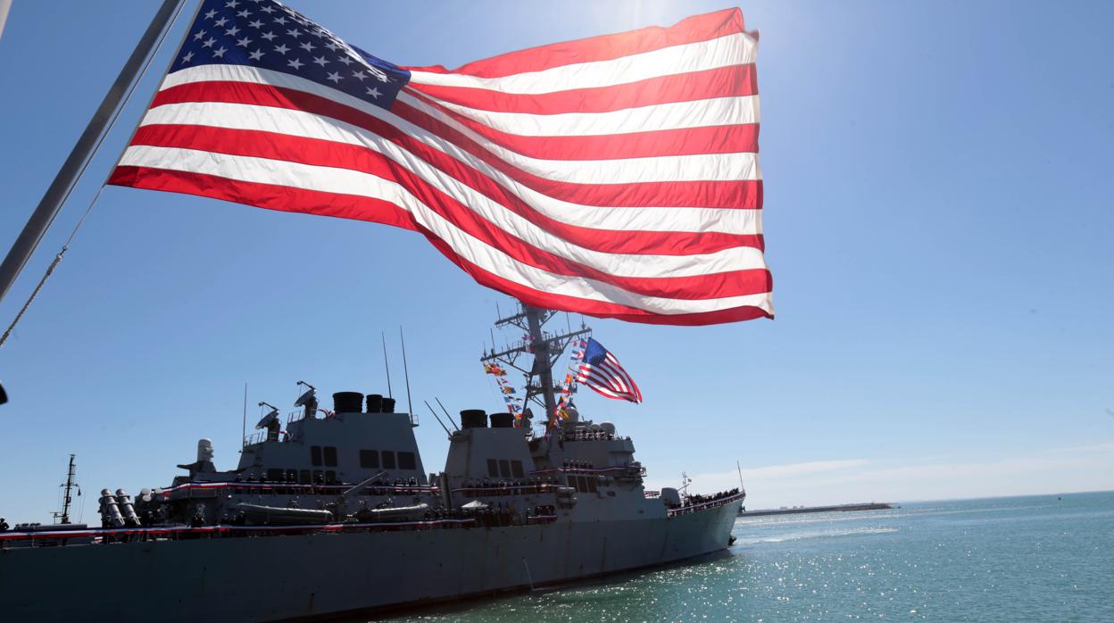 Llegada del destructor 'USS Porter' a la Base Naval de Rota en abril de 2015.