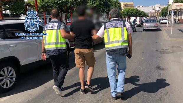 Detenido en Coria un fugado que degolló a un hombre en México escondiéndolo en un bidón con cemento