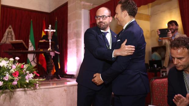 El PP gobernará en El Puerto en minoría con la compañía de Ciudadanos