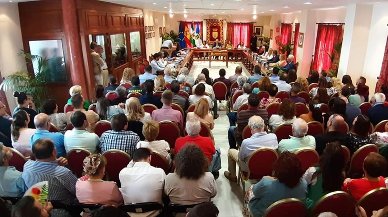 Pleno de constitución del Ayuntamiento de Chipiona, el pasado sábado.