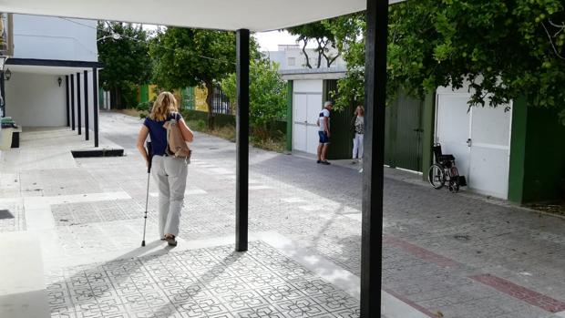 El INSS obliga a una profesora de San Fernando a incorporarse sin poder dar clase y con un informe de baja