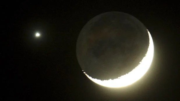 El Real Observatorio de la Armada abre al público para observar el eclipse parcial de Luna