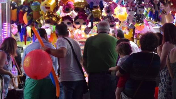 En libertad provisional el trabajador de una atracción de la Feria de San Fernando detenido por abusos a una menor