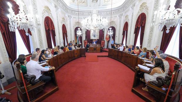 Las empresas municipales de Cádiz ya tienen a sus nuevos consejeros