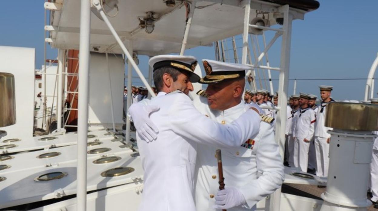 Relevo de mando del Buque Escuela Juan Sebastián de Elcano