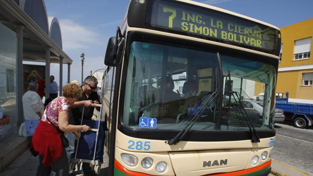 Las líneas de autobuses que quieren los vecinos de Cádiz