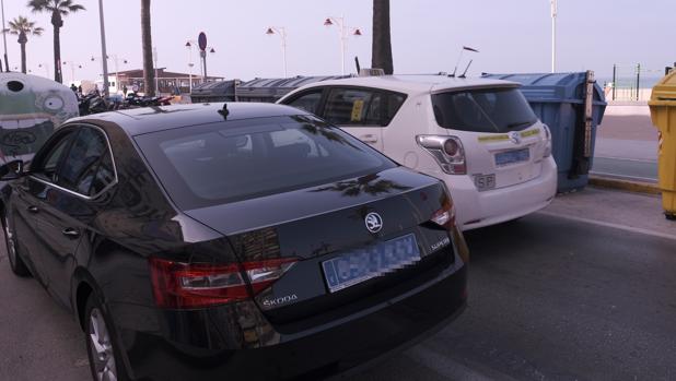 Uber nace en Cádiz con la oposición de los taxistas y de Kichi