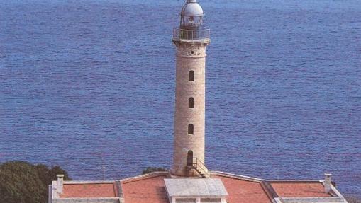 Faro de Punta Carnero.