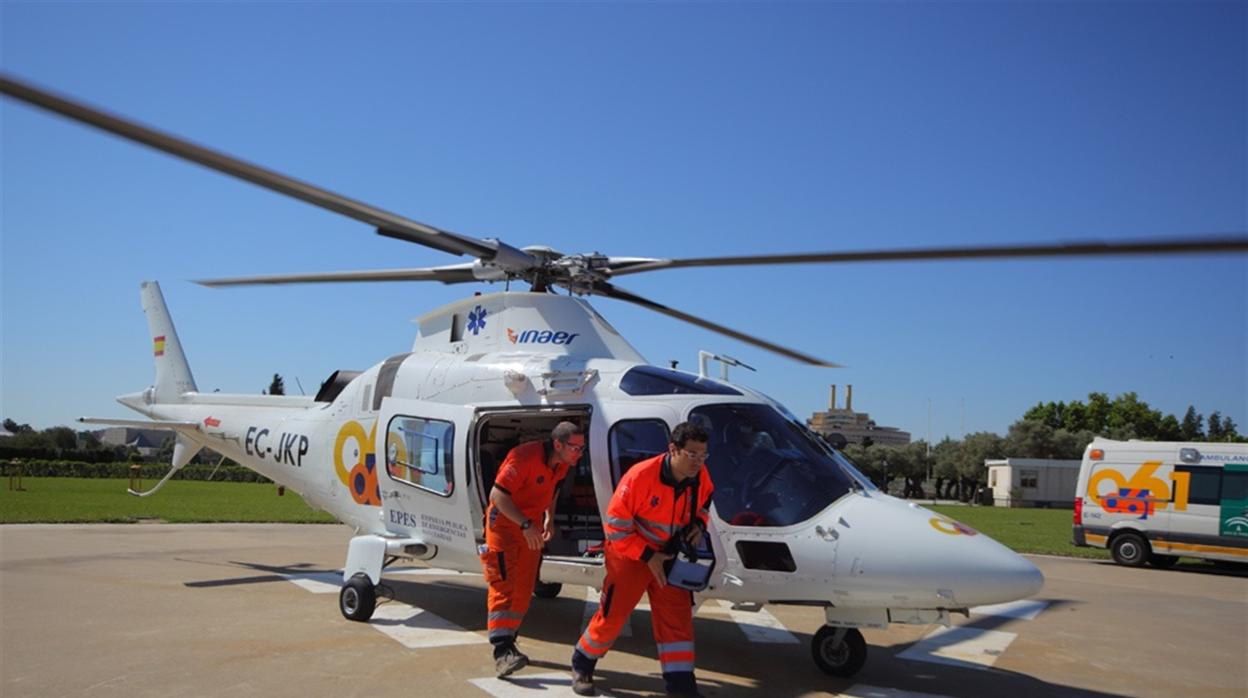 Evacúan al hospital a cuatro heridos tras un accidente entre dos turismos en Villamartín