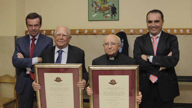 El carisma de Luis Castro: «Los antiguos alumnos volvían aunque vivieran lejos de Cádiz para que les casara él»