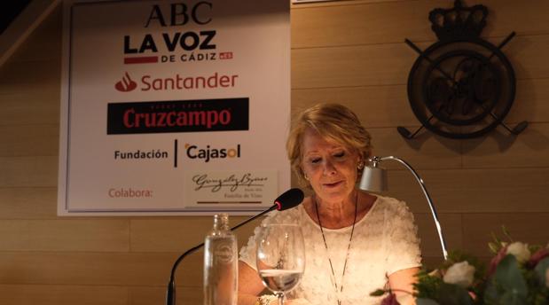 Esperanza Aguirre: «Sería muy bueno que volviéramos al bipartidismo»