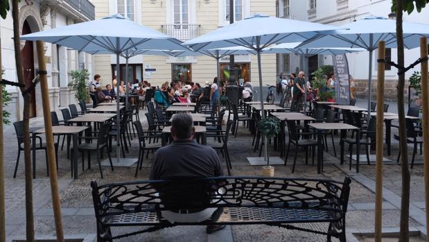 Críticas a la reconversión de la plaza de San Agustín: «Estamos confundiendo el concepto de terraza»