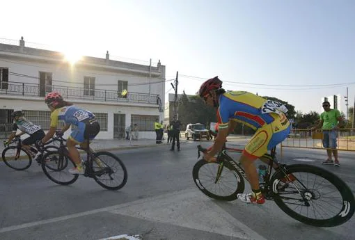 Los Palacios celebra la 40º edición de su Trofeo de Ciclismo