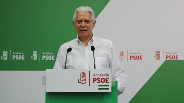 El PSOE critica la supresión de 96 unidades escolares en la provincia de Cádiz